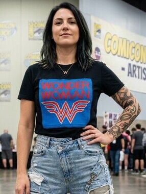 Wonder🦸‍♀️Woman Brand with Knit Graphic Tee - Black Short Cuffed Sleeves Sz M